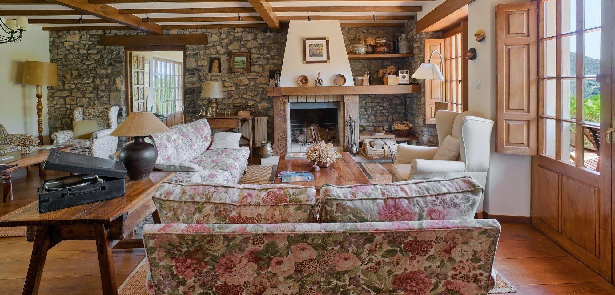 Casa Rural Llugaron I Miravalles Bagian luar foto